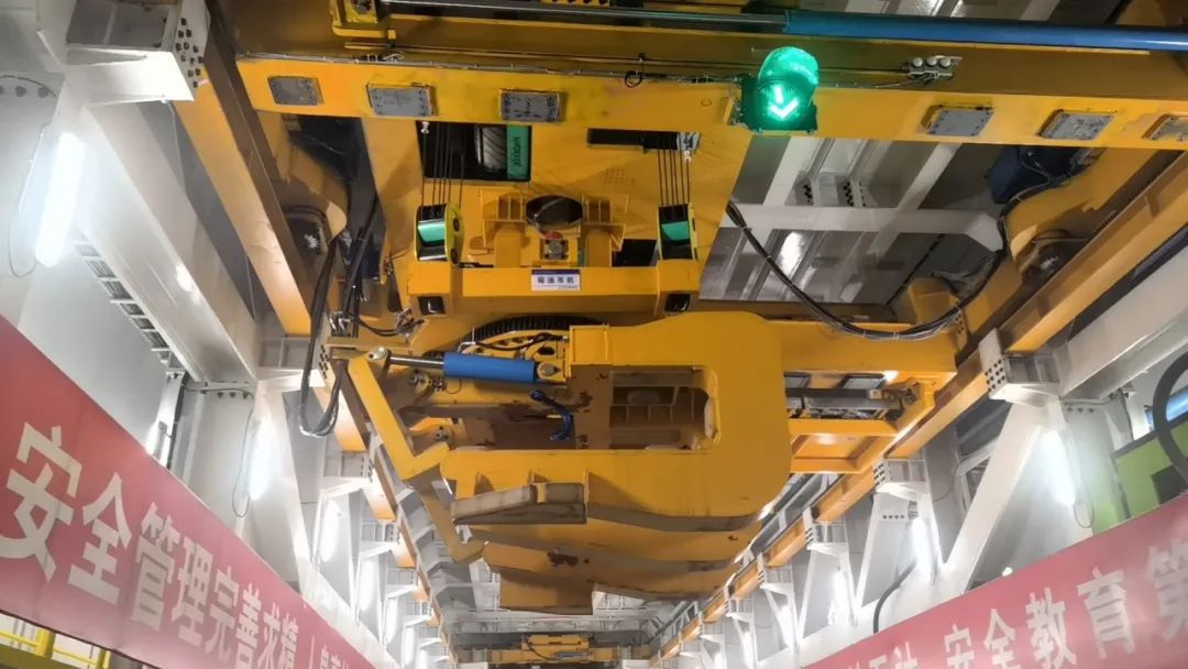 匠心制造 Agin gamesUNI800助力大国重器钢铁“穿山甲” 匠心制造 Agin gamesUNI800助力大国重器钢铁“穿山甲”